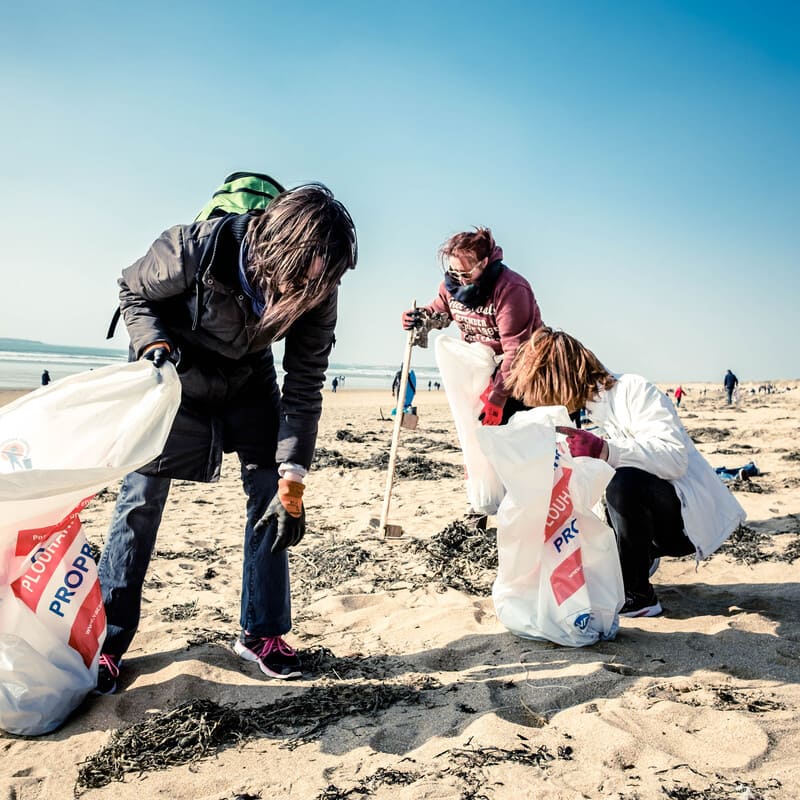 ramassage-dechets-plage-activites-entreprise-morbihan-par-OBH-EVENEMENT-2